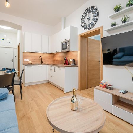 Seifertova Apartments By Willstay براغ المظهر الخارجي الصورة