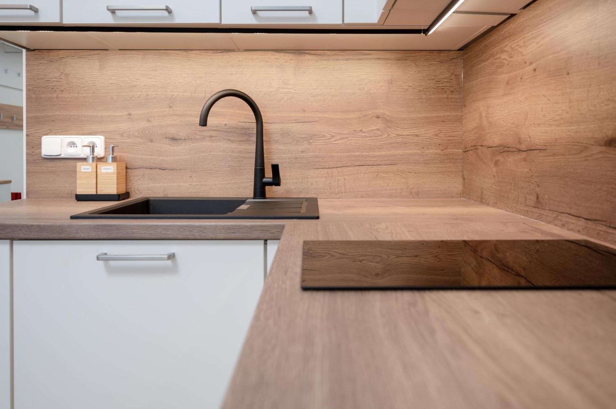 Seifertova Apartments By Willstay براغ المظهر الخارجي الصورة